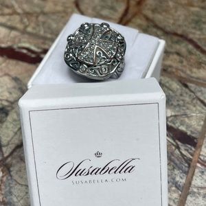 Stunning Pirates Ring-size 7
